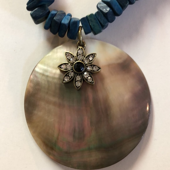 Shell & Star Necklace - Picture 3 of 5